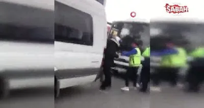 Başakşehir’de servis şoförü trafikte tartıştığı motosikletliye böyle saldırdı | Video