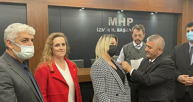 İYİ Parti'de deprem! İstifa eden 14 kişi MHP'ye katıldı