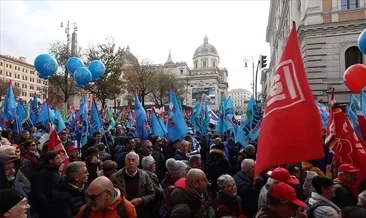 İtalya’da işçilerden bütçe grevi