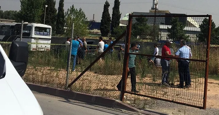 Hurda otobüsün içerisinde cesedi bulundu