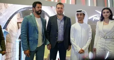 Arabian Travel Market Dubai Fuarı’nın yıldızı Bozdağ Film Platoları oldu! Burak Özçivit ile Özge Törer’e büyük ilgi...