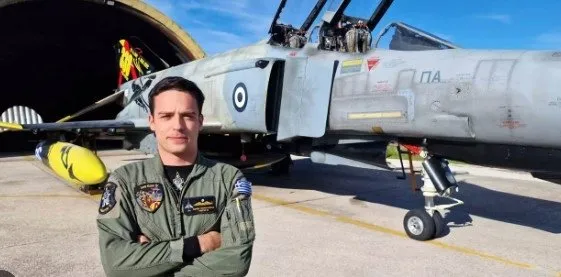 Ölen Yunan pilotun babasından skandal sözler! Türk düşmanı çıktı