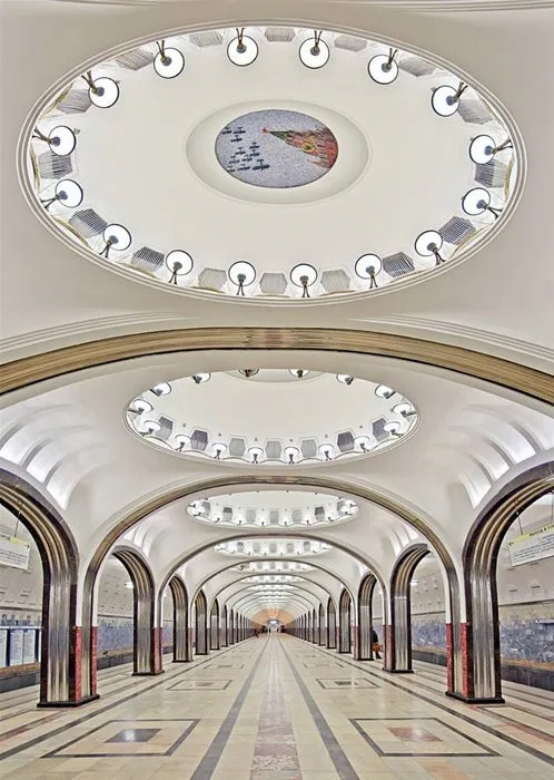 Tasarım harikası metro istasyonları