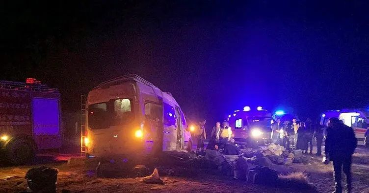 Yozgat’ta minibüs devrildi: 16 yaralı