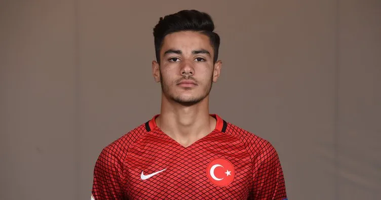 Galatasarayin Fen Liseli Stoperi Ozan Kabak Galatasarayin Fen Liseli Stoperi Ozan Kabak