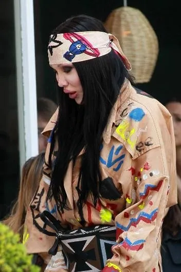 1980'LERİN MÜZİK İKONU PETE BURNS ÖLDÜ