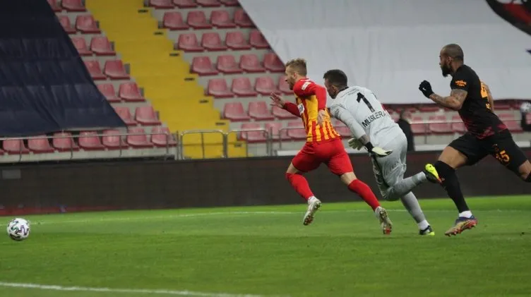 Son dakika: Yıldız futbolcuya şok sözler! Galatasaray’ın saatli bombası