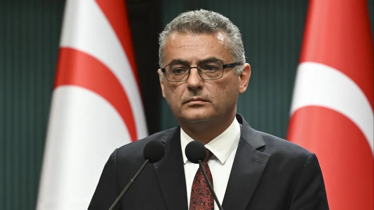 SON DAKİKA I KKTC Cumhurbaşkanı Tufan Erhürman, rahatsızlanarak hastaneye kaldırıldı haber görseli