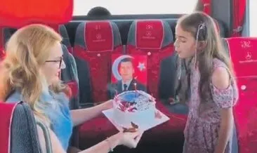 Kahramanın kızına otobüste doğum günü sürprizi
