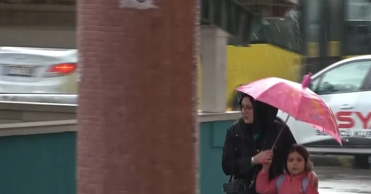 Bursa’da sağanak yağış etkili oldu