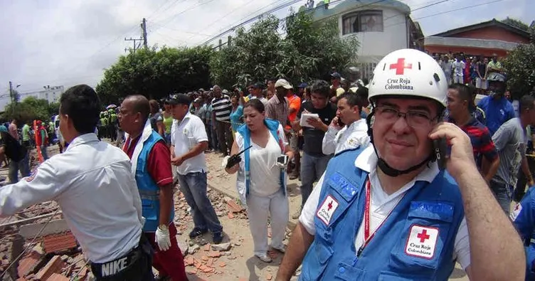 Kolombiya’da bina çöktü: 10 ölü
