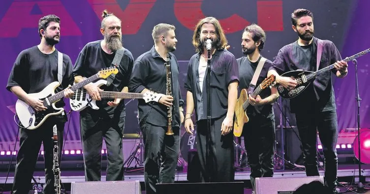‘20 ülkede konser vereceğim’