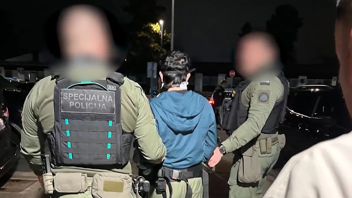 Son dakika! Çirkinler Suç Örgütü Yöneticisi Cihat Altunç yakalandı! Kırmızı bültenle aranıyordu… Son dakika! Çirkinler Suç Örgütü Yöneticisi Cihat Altunç yakalandı! Kırmızı bültenle aranıyordu…