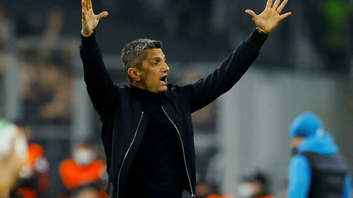 Razvan Lucescu: Galatasaray'ın kalitesi ortada ama kişilerden bahsetmek gereksiz