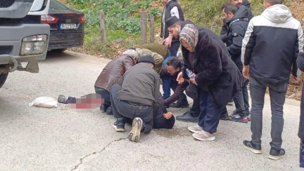 Giresun’da cenaze töreninde feci kaza: Hafriyat kamyonu yaşlı kadını ezdi! Giresun’da cenaze töreninde feci kaza: Hafriyat kamyonu yaşlı kadını ezdi!