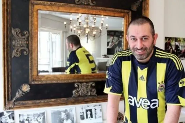 &#220;nl&#252;ler hangi takımı tutuyor?