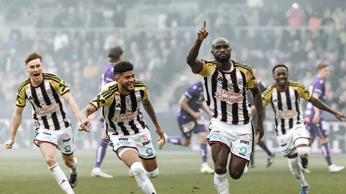 Avusturya’da LASK Linz’in 61 yıllık şampiyonluk hasreti bitti! Avusturya’da LASK Linz’in 61 yıllık şampiyonluk hasreti bitti!