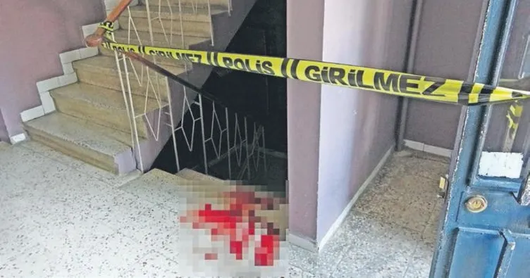 Eski eşini 6 bıçak darbesiyle katletti