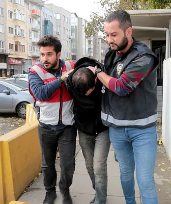 Yolculara hakaret ettiği iddia edilen dolmuş sürücüsü yakalandı - 2