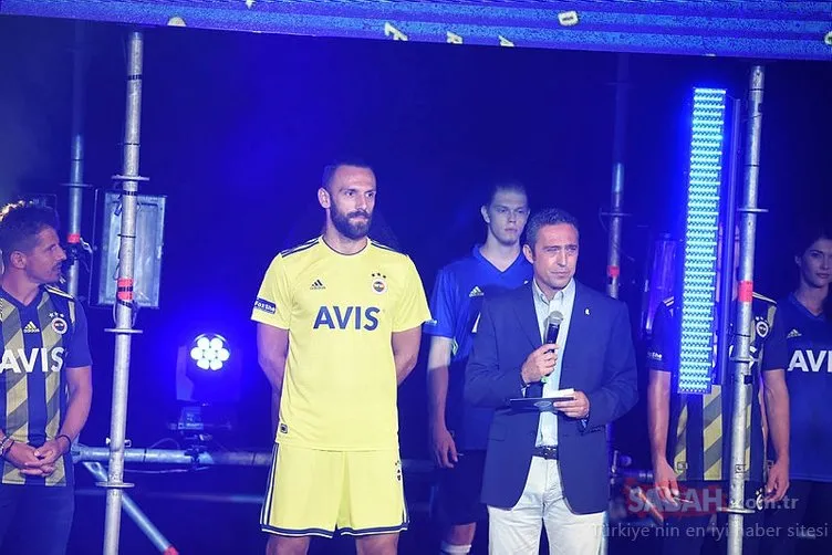 Son dakika: Fenerbahçe’de flaş transfer gelişmesi! O yıldız sonunda ikna oldu...