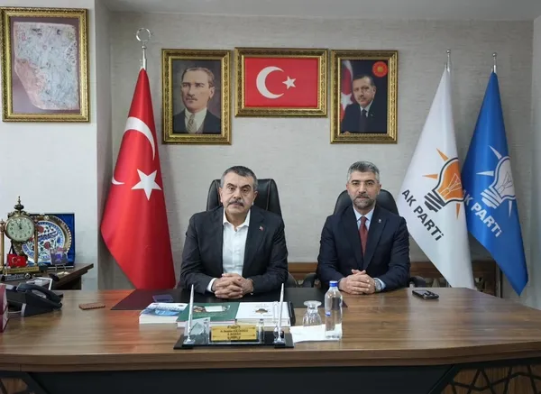 milli-egitim-bakani-tekin-3-5-tane-partiliyi-dava-ve-yol-arkadasini-ikna-edemeyen-bir-genel-baskan-bugun-cikmi-1779802348492.jpg