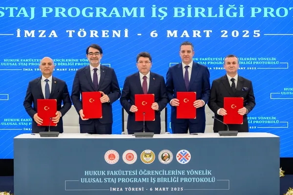 bakan-tunc-ulusal-staj-programi-isbirligi-protokolu-imza-toreninde-konustu-1741260963126.jpg
