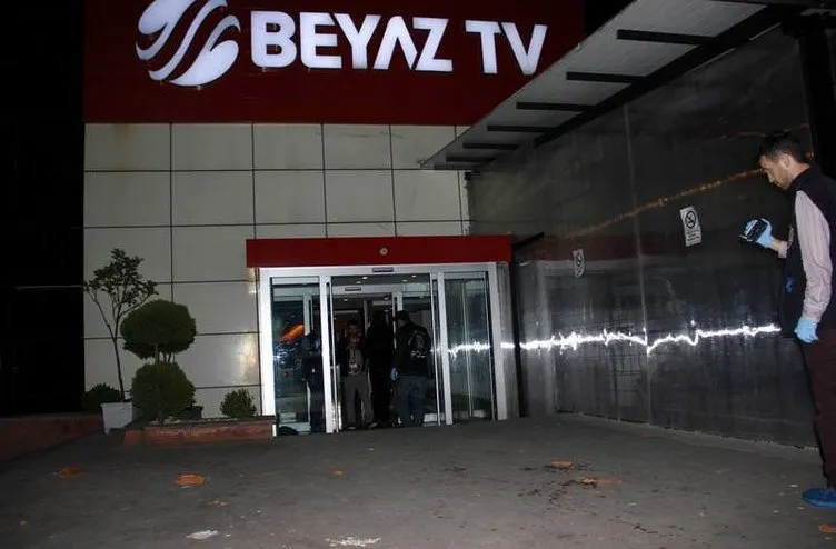 Galatasaray taraftarı Beyaz TV’yi bastı
