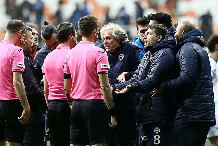 Son dakika Fenerbahçe haberleri: Olaylı maçın ardından Ahmet Çakar'dan bomba sözler!