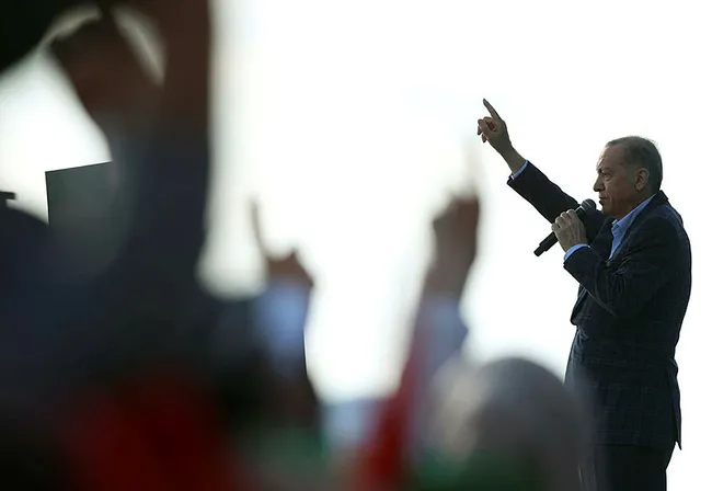 Son dakika haberi | Başkan Erdoğan İzmir'de tarihi kalabalığa seslendi: Kemal Kılıçdaroğlu'na 'Kandil ile pazarlık' tepkisi!