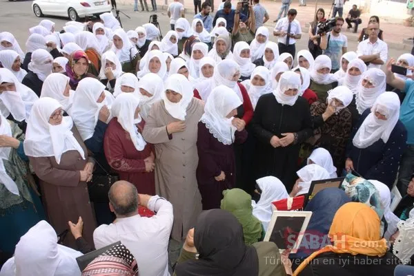 Ağrı'lı Beyaz tülbentli annelerden HDP önündeki ailelere destek