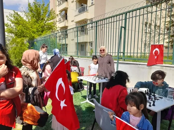 23-nisan-ruhu-genclik-merkezinde-yasandi-altindag-genclik-merkezi-cocuklarla-senlendi-1745245436461.jpg
