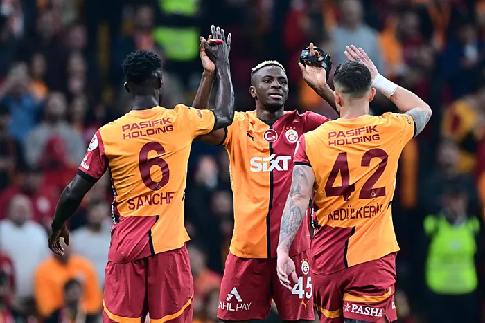 son-dakika-victor-osimhen-costu-galatasaray-evinde-farkli-kazandi-1741980100840.jpeg