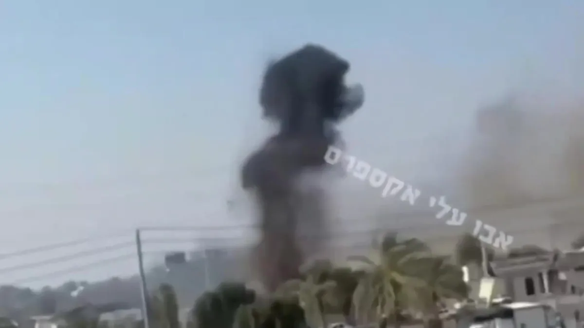 İran’da 150’den fazla kız öğrencinin öldüğü saldırının görüntüleri ortaya çıktı | Video videosunu izle İran’da 150’den fazla kız öğrencinin öldüğü saldırının görüntüleri ortaya çıktı | Video videosunu izle