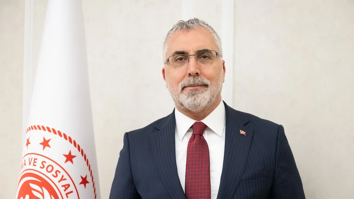 Bakan Işıkhan'dan yurt dışında çalışan vatandaşlar hakkında açıklama