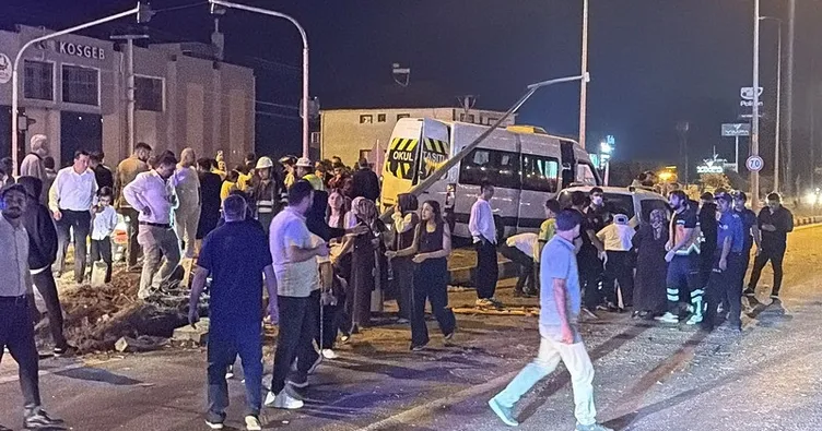 Düğün dönüşü feci kaza: 21 yaralı
