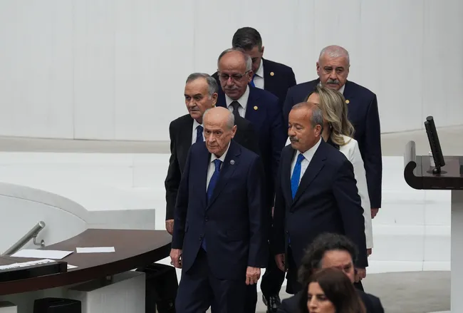 tbmm-baskanligi-secim-sonuclari-belli-oldu-numan-kurtulmus-yeniden-meclis-baskani-secildi-1748990156703.jpg TBMM Başkanlığı seçim sonuçları belli oldu! Numan Kurtulmuş yeniden Meclis Başkanı seçildi