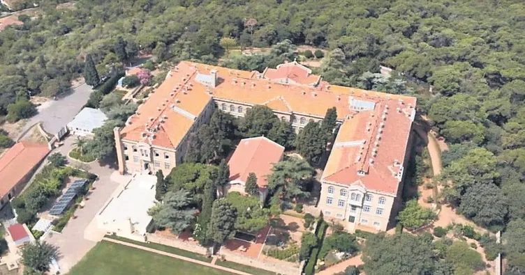 181 yıllık okulda sessiz bekleyiş