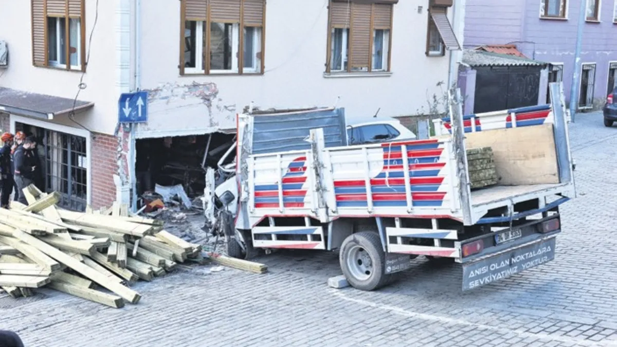 Beykoz’da kamyon dehşeti: 2 ölü, 1 yaralı