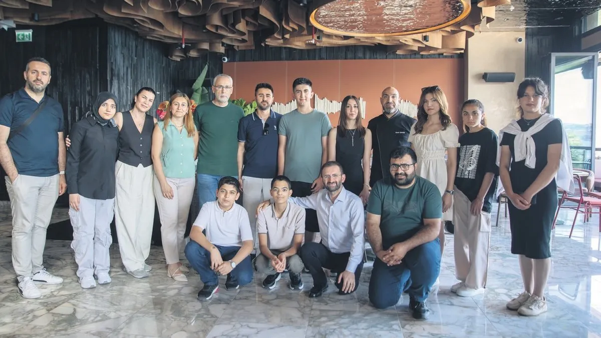Ağrı'dan İstanbul'a İlham Veren Teknoloji Hikayesi: Hayrettin Atmaca Vakfı'nın Zirvesindeki Genç Yetenekler