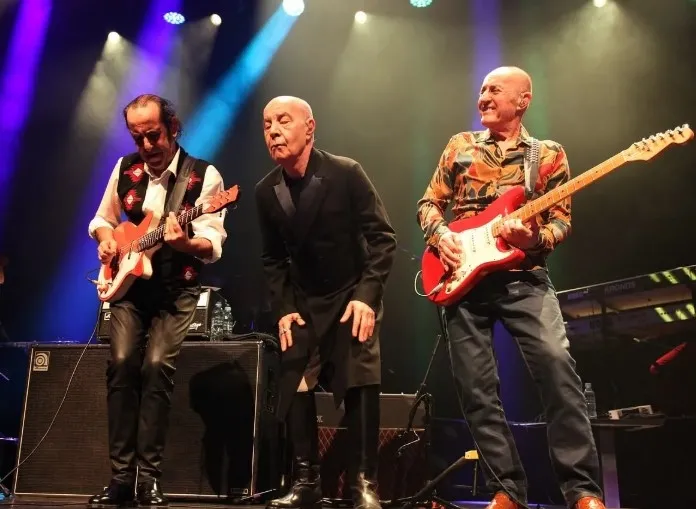 Can dostuydu! MFÖ gurubundan Mazhar Alanson’un vefat eden Özkan Uğur’a duygusal sözleri yürekleri dağladı... Onun varlığı olmayınca olmuyor