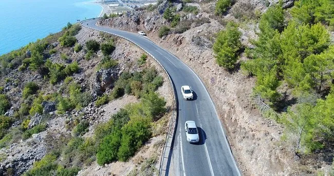 Antalya Denizli Arası Kaç Km? Özel Araçla, Uçakla, Otobüsle Denizli Antalya Arası Kaç Kilometre Ve Kaç Saat Sürer, Ne Kadar Yakar?