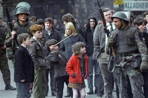 Az bilinen tarihi fotoğraflar