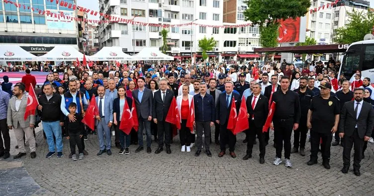 Uşak’ta 19 Mayıs coşkusu Gençlik Yürüyüşü ile devam etti