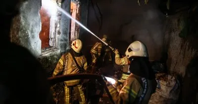 Fatih’te metruk binada yangın