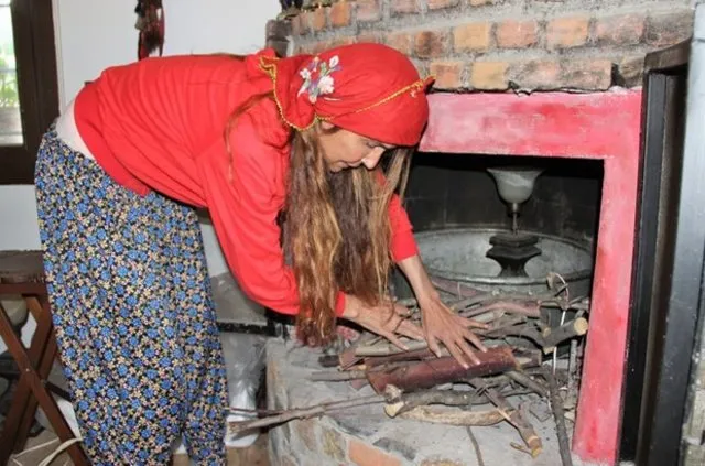 Bir zamanların ünlü isimleri bakın şimdi ne yapıyor