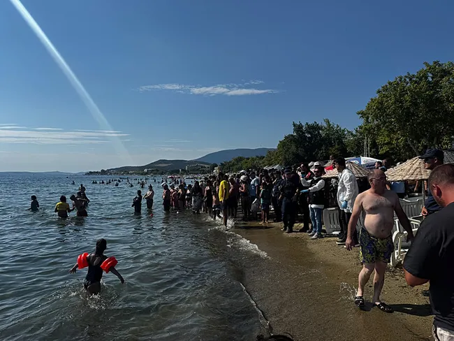 balikesirde-denizde-erkek-cesedi-bulundu-1783960381667.jpeg