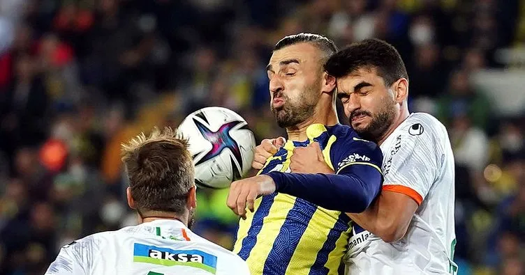 Son dakika: Fenerbahçe’ye Kadıköy’de Alanyaspor şoku! Kanarya 90+3’te gelen golle yıkıldı...