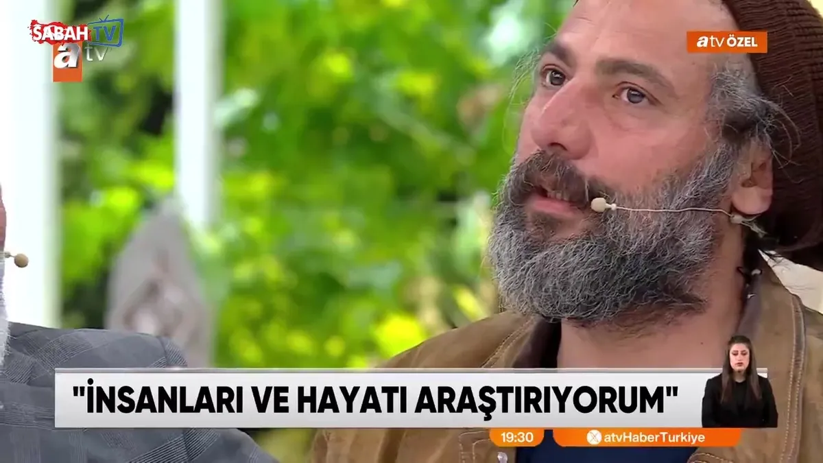 İbrahim bir yıldır kayıptı! Ailesine Esra Erol sayesinde kavuştu! videosunu izle İbrahim bir yıldır kayıptı! Ailesine Esra Erol sayesinde kavuştu! videosunu izle