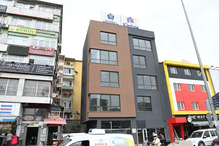 İBB tek binayı bile dönüştüremedi! 6 yıldır bitmedi...