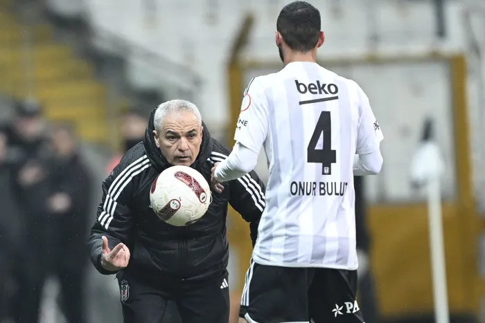 riza-calimbaydan-futbolculara-agir-elestiri-besiktasa-geldigimde-kendime-acidim-1703192037503.jpg